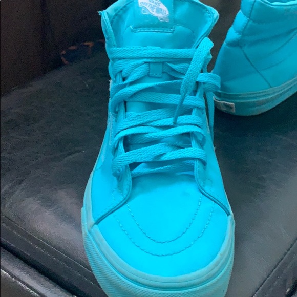 Vans - Picture 2 of 3